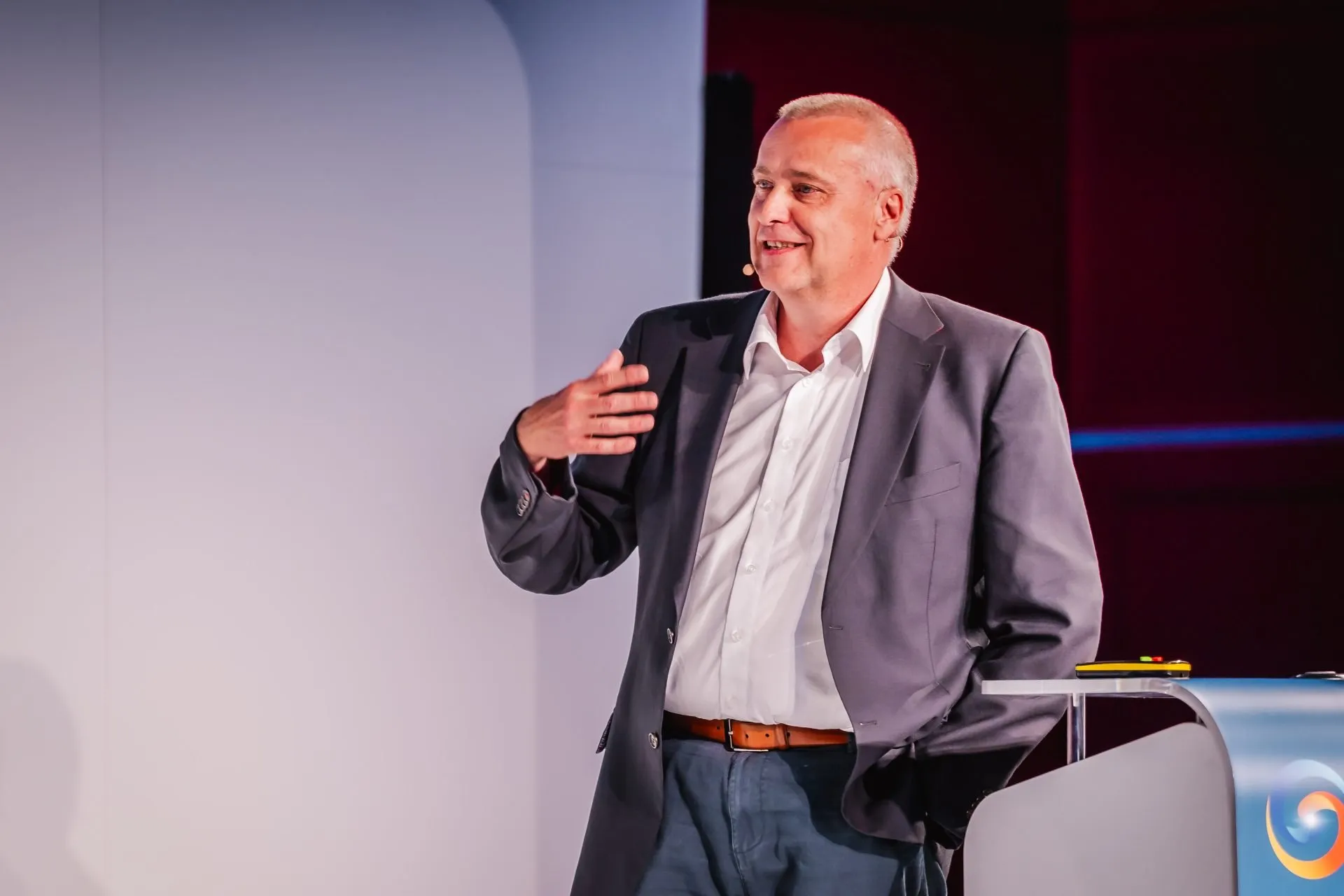 Keynote by Andrée Rothermel — Curious2027 – Future Insight™